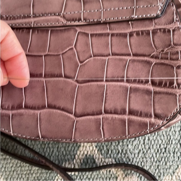 J. Crew Mauve Croc-Embossed Leather Crossbody Bag with Gold Hardware - Picture 8 of 16